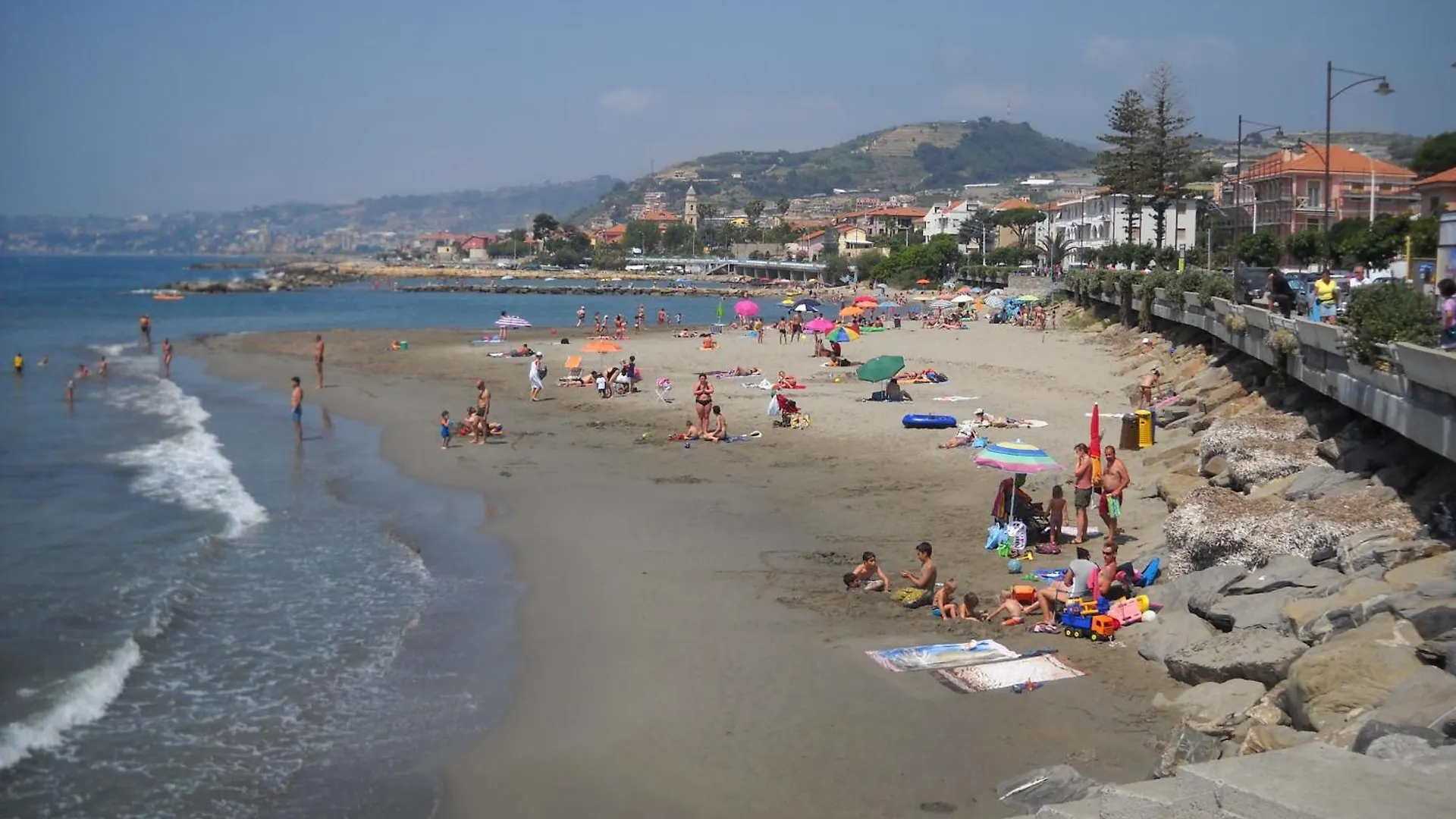 Camper Village Santo Stefano al Mare Italy